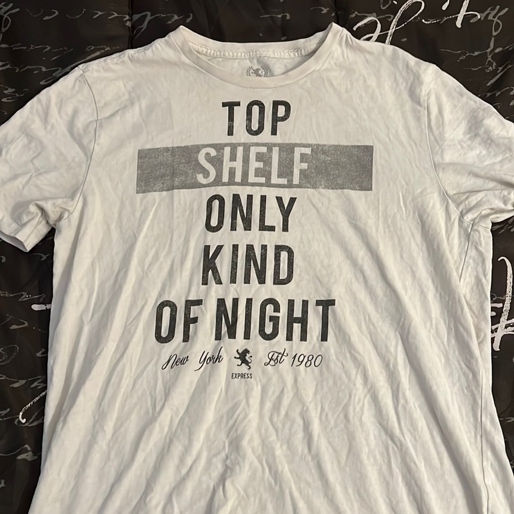 Express Medium tee shirt